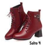 Bota Velvet - Ela se adapta às suas necessidades e ocasiões, salto alto de 7cm ou médio de 4cm você escolhe!